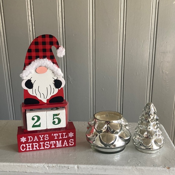 NWT Wooden Santa Gnome Days To Christmas Wooden Block Counter Decoration Set - Picture 8 of 11